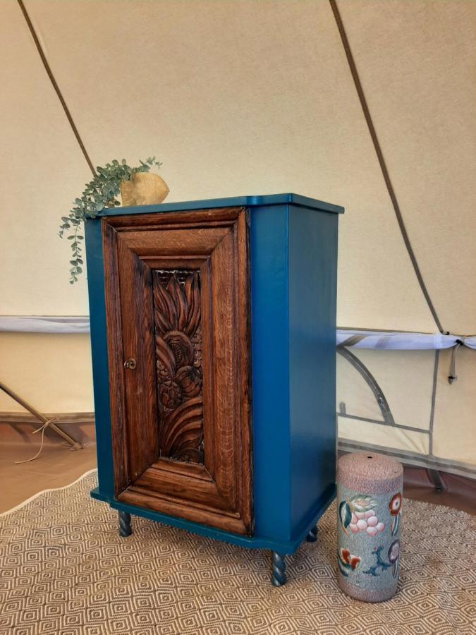 Glamping De Vrije Wind, Tentverhuur Houwerzijl المظهر الخارجي الصورة